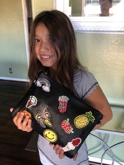 Daily basis food inspired side clutch