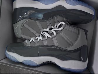 Cool grey Jordan r11