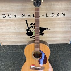 YAMAHA FG-75 Folk Guitar Natural HAS SCRATCHES