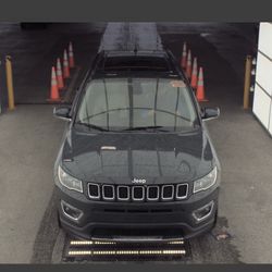  🚙 2018 Jeep Compass LIMITED – Excellent Condition! 🚙