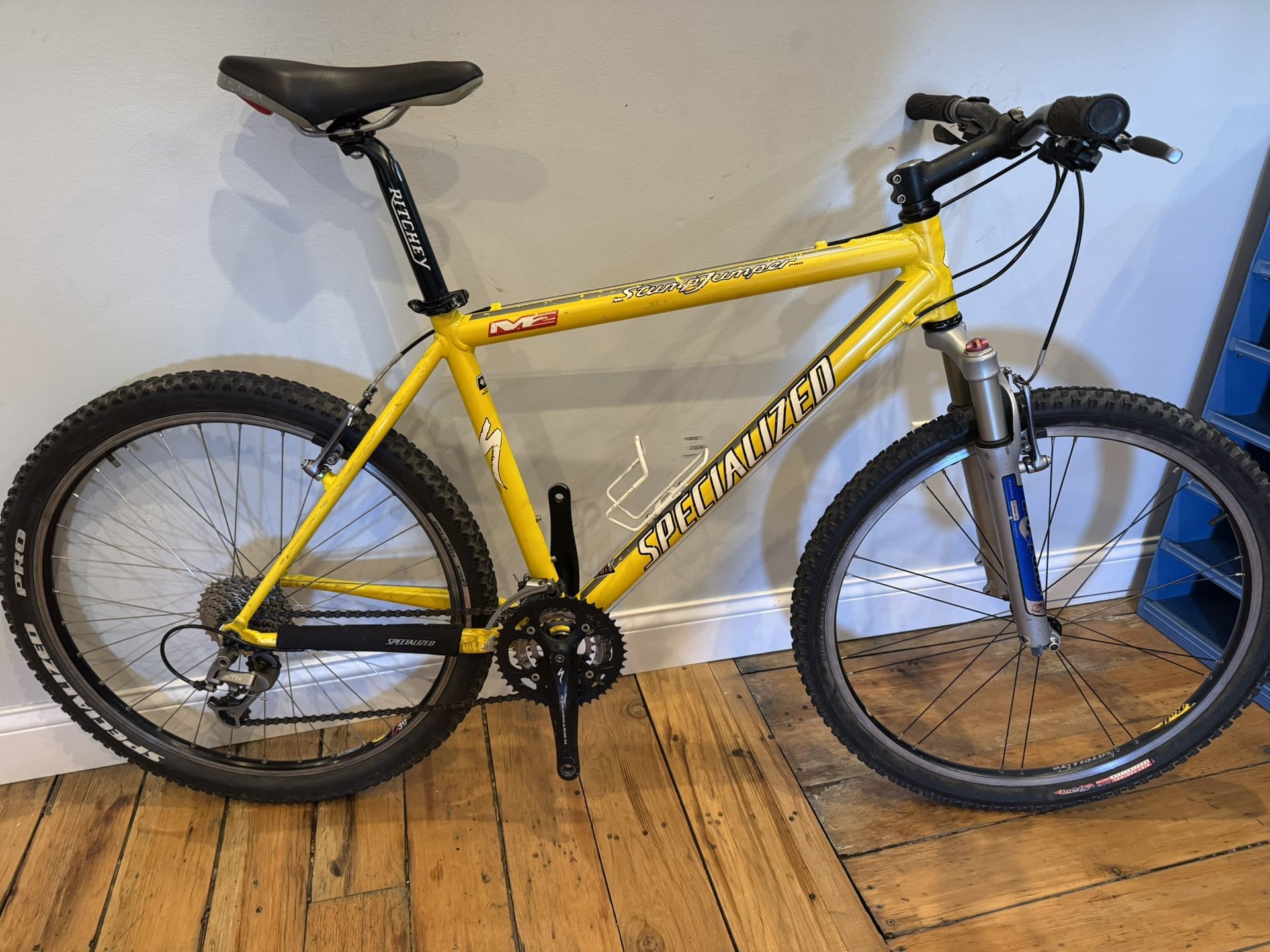 Specialized Stumpjumper Mountain Bike