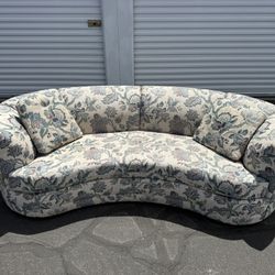 Drexel Heritage Kidney Living Room Sofa