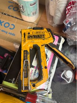 Dewalt Staple Gun