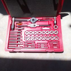 Vermont American Tap And Die Set