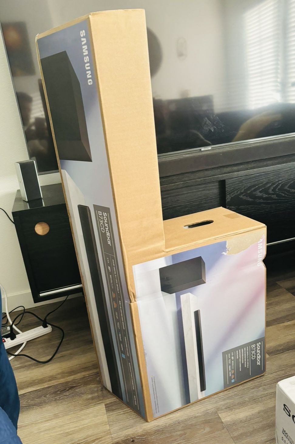 Samsung (HW-B73CD) β 5.1 Channel Soundbar System | Dolby Digital, Wireless Subwoofer, Adaptive Sound Etc.