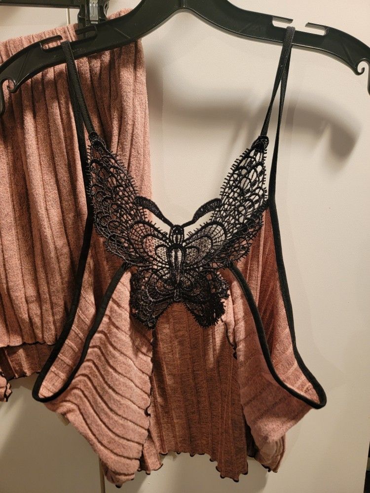 Women’s ribbed pajama set with a butterfly and lace-trimmed tank top Size 3XL