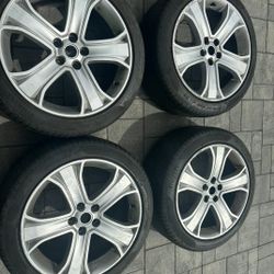 Tires And Rims  LAND ROVER 