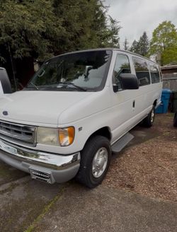 2001 Ford E-350
