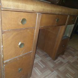 Dresser/study Table