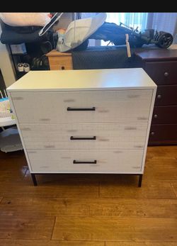 Modern dresser