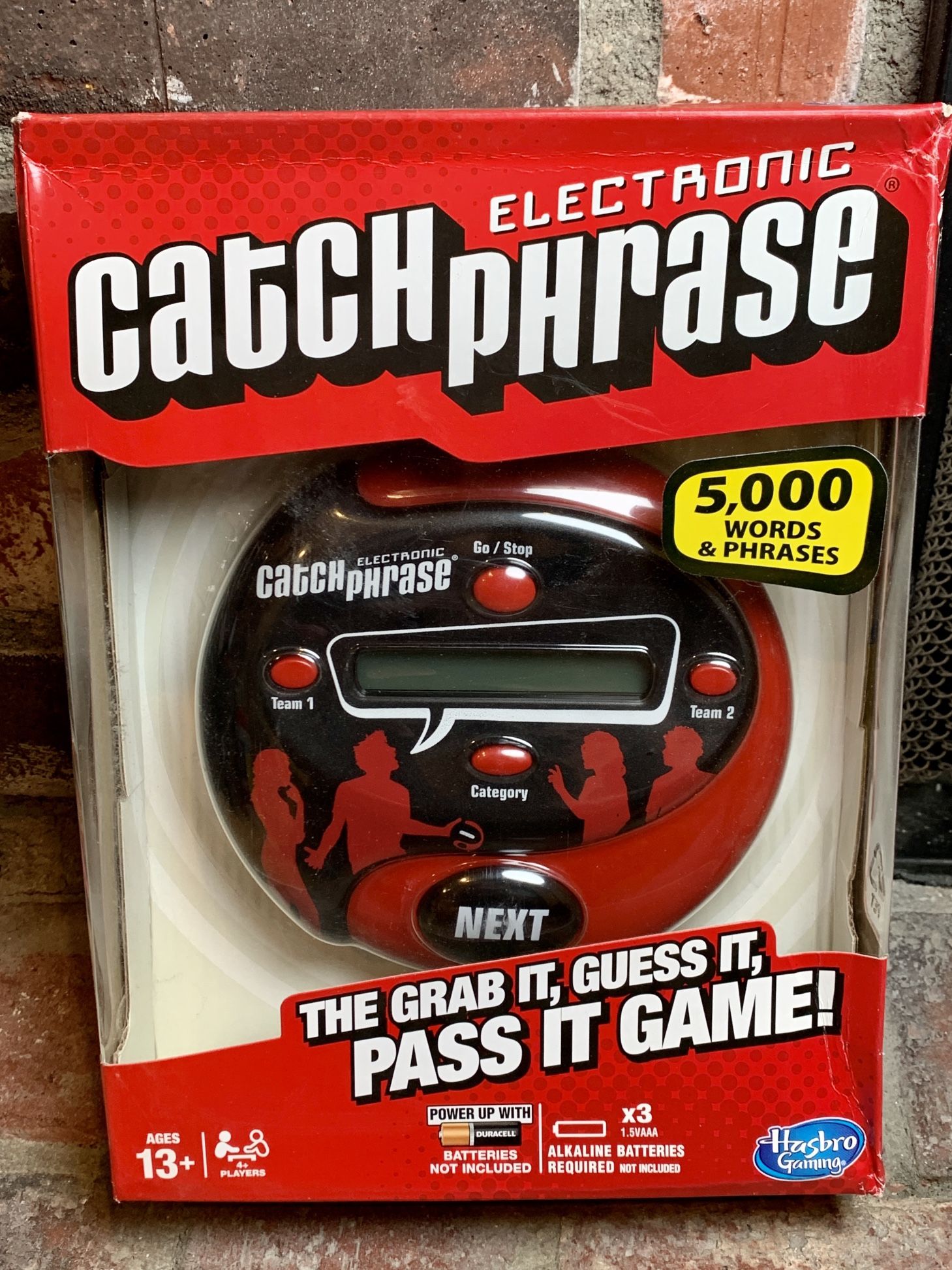Electronic Catch Phrase Handheld Game by Hasbro 2013 Red Black 5000 Words