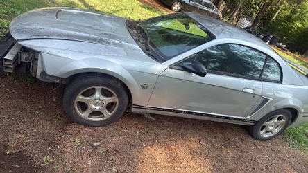 2004 Ford Mustang