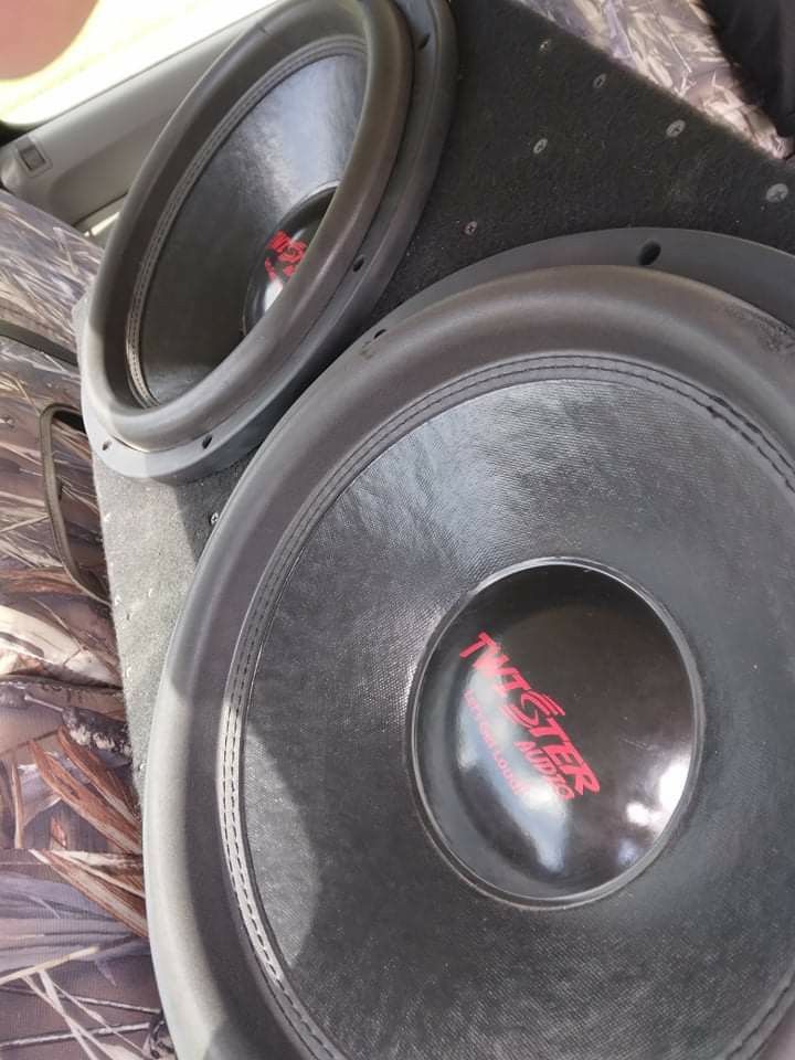 Two 15 inch woofers in the Box in good shape. n
Asking $300 or the best offer. Same day & Serious inquiries only.