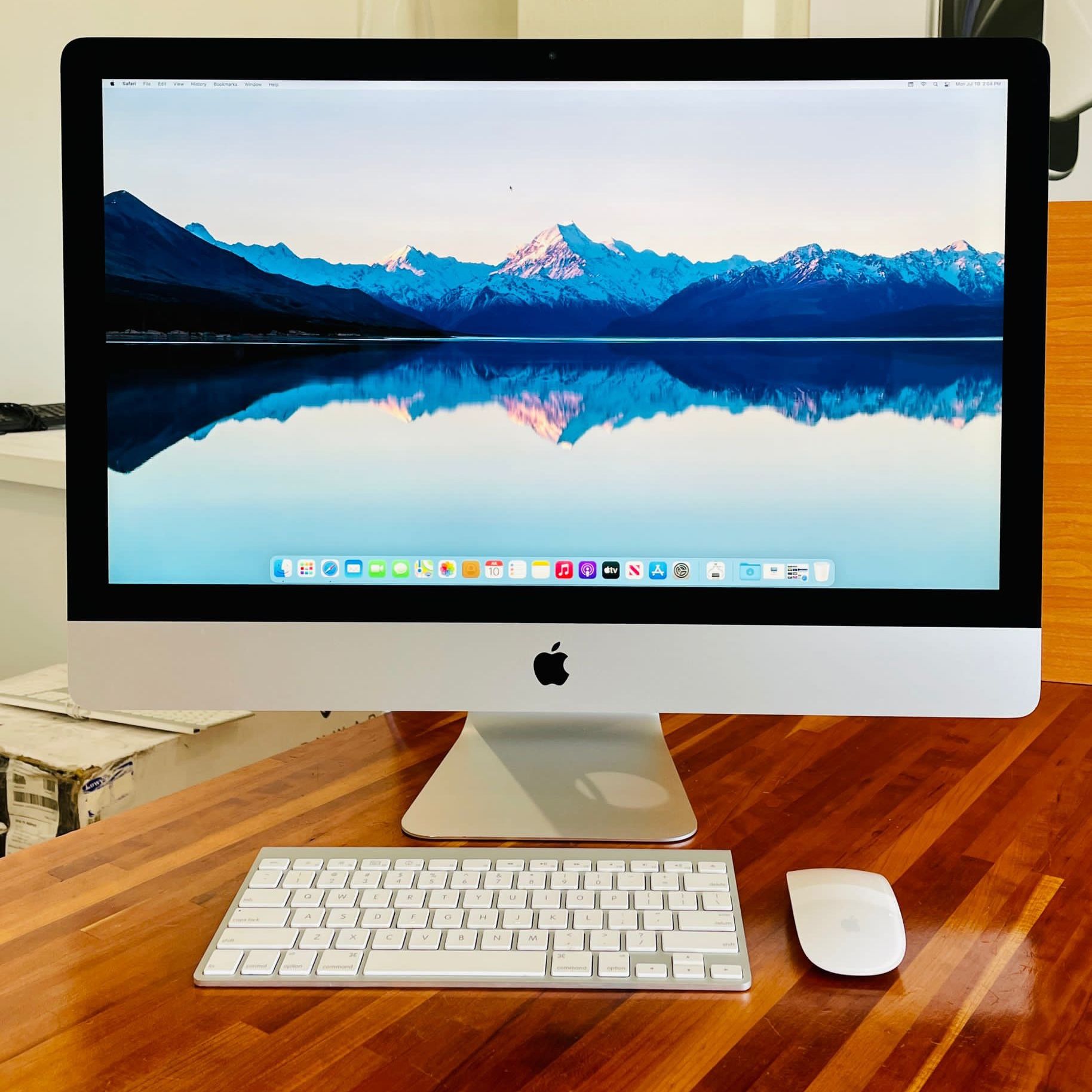 Apple IMac 27” 5K Retina 3.5GHz i5 16GB 1.12TB FUSION RADEON R9 