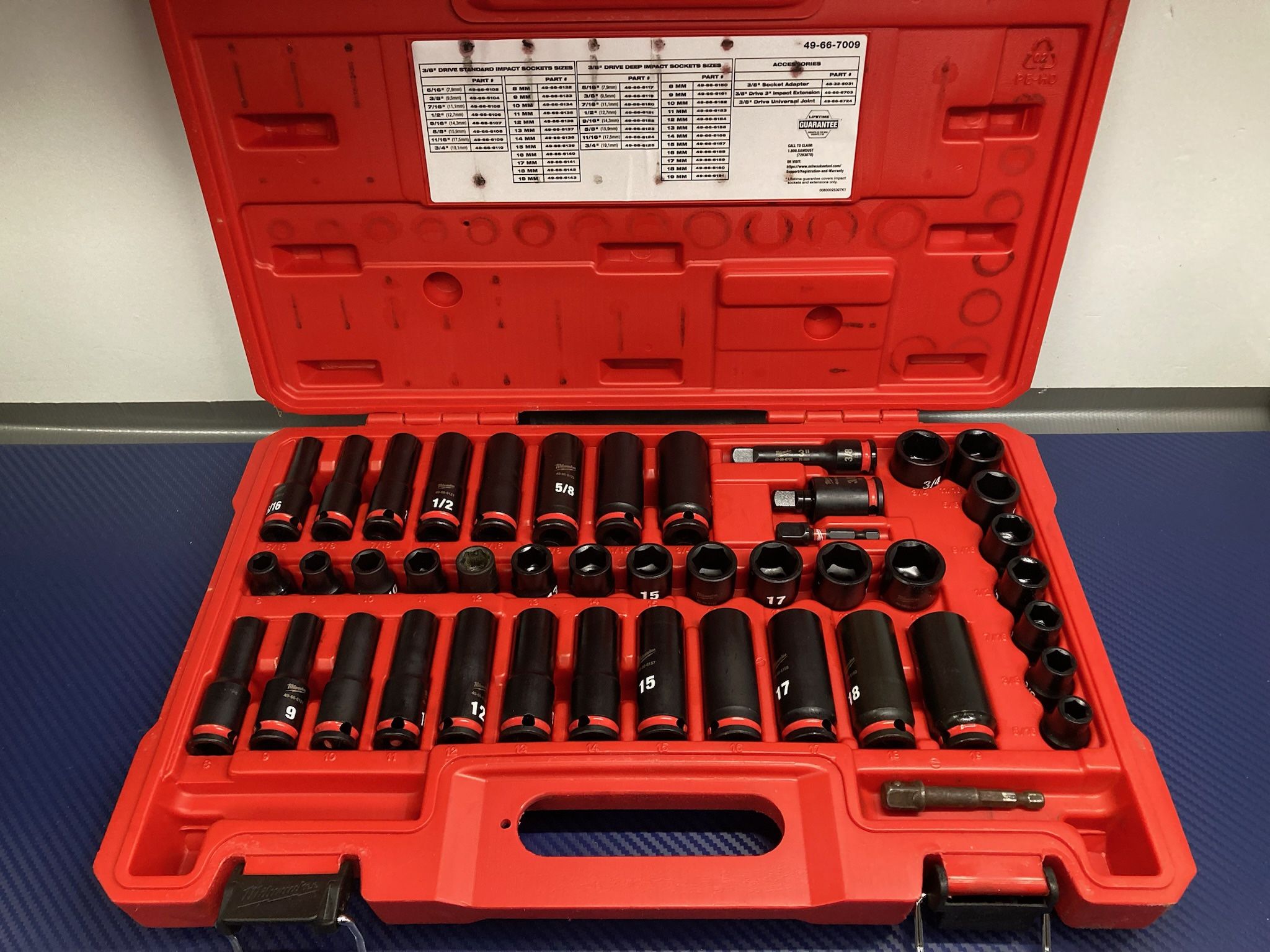 Milwaukee 49-66-7009 SHOCKWAVE 3/8" Drive SAE and Metric 6 Point Impact Socket Set (43-Piece)
