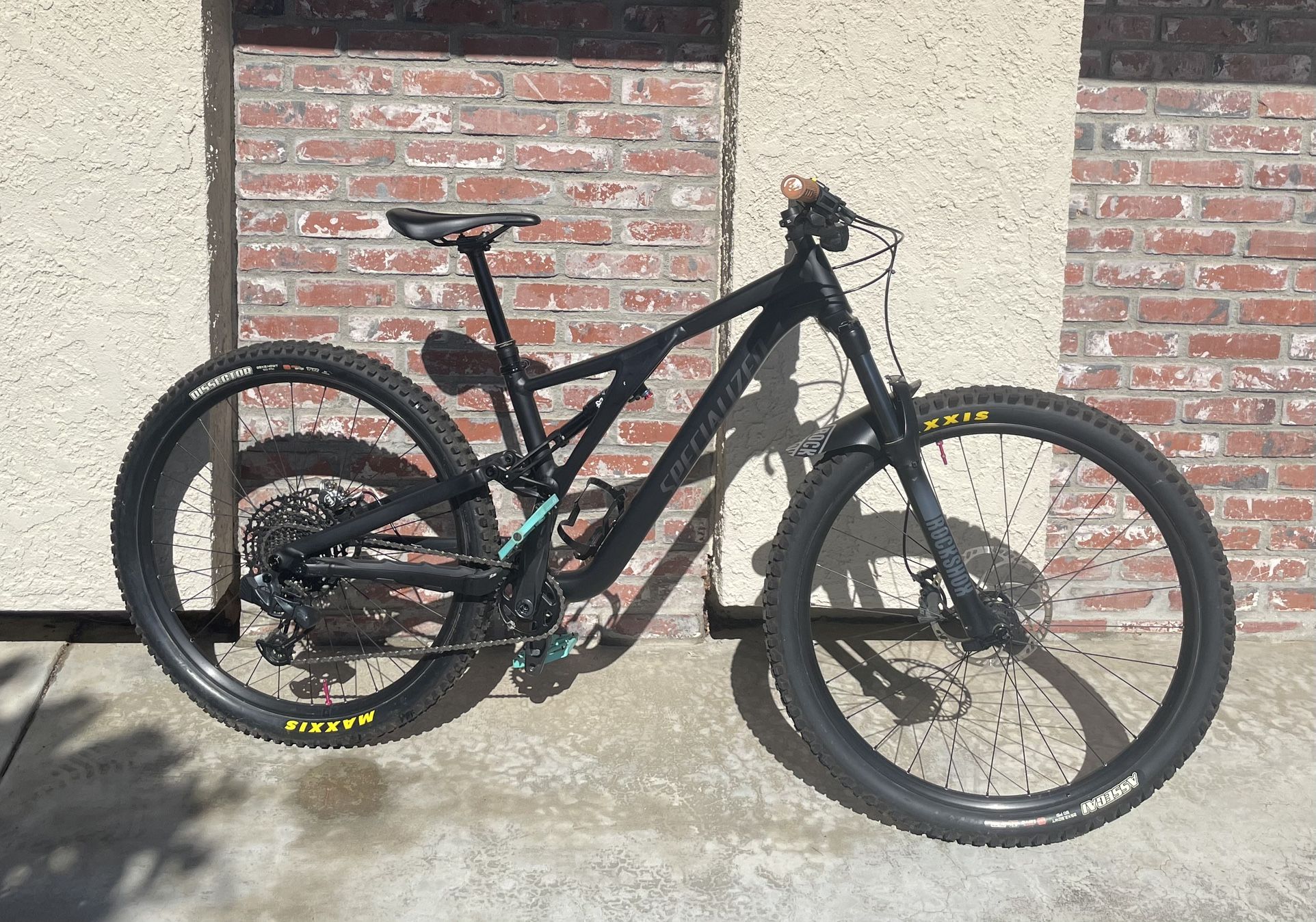 Specialized Stump jumper Size S3 Full Suspension Mountain Bike