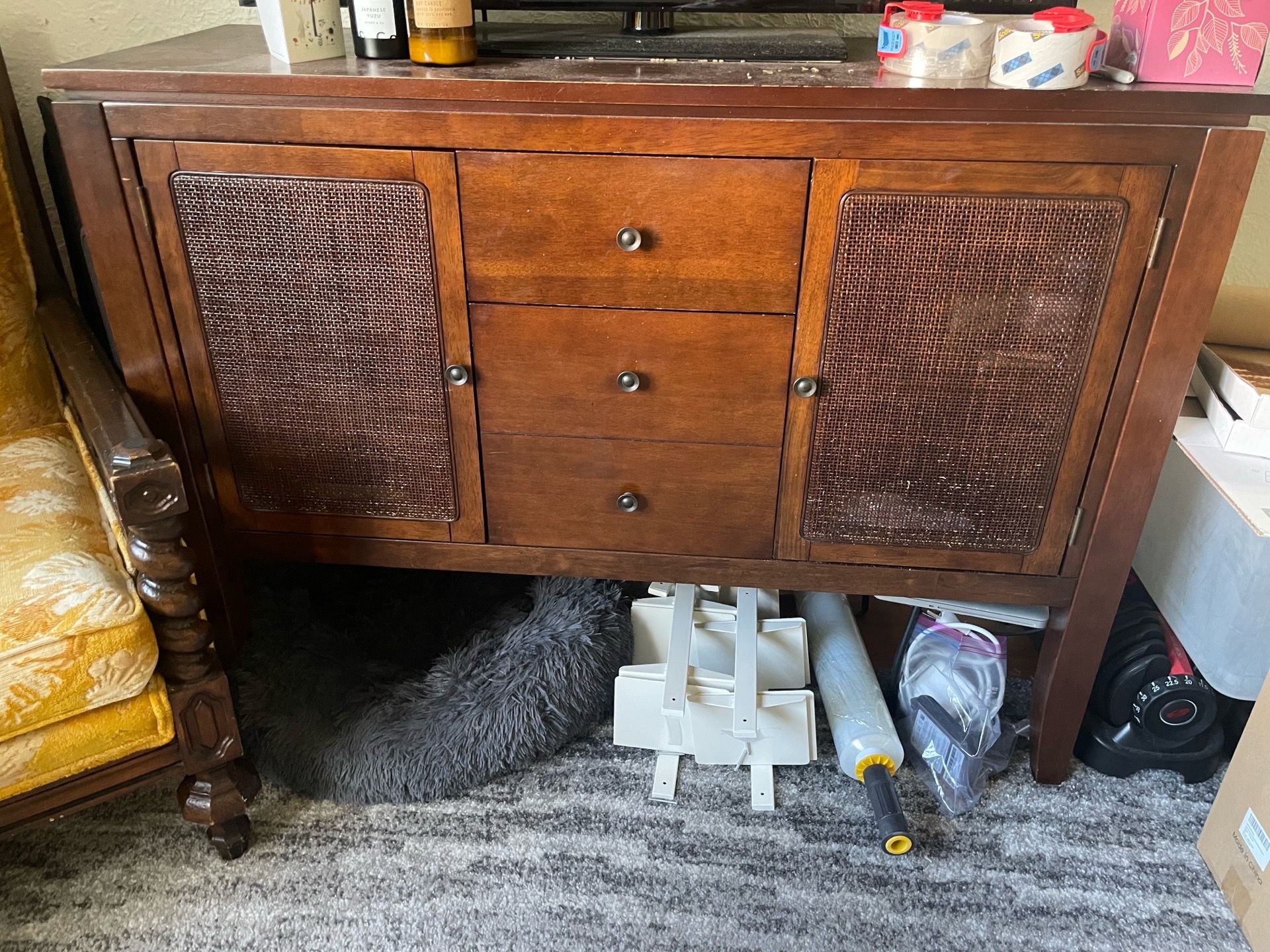 Dresser / credenza / tv stand