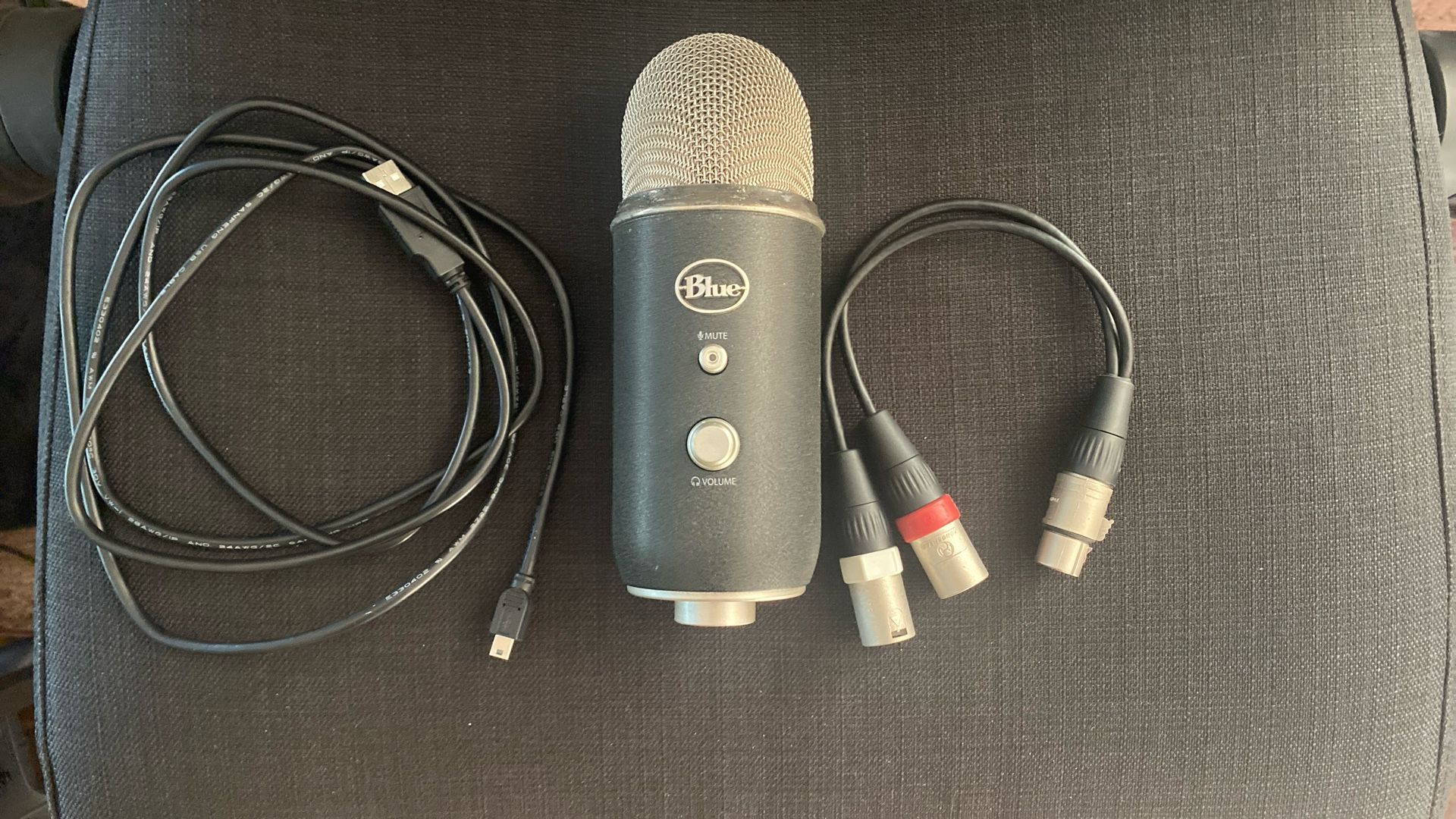 Blue Yeti Pro