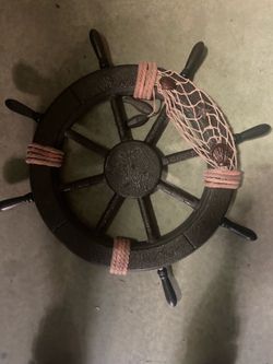 Small sailing wheel decor
