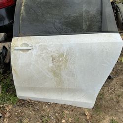 2015-19 Bmw X6 Left Rear Door