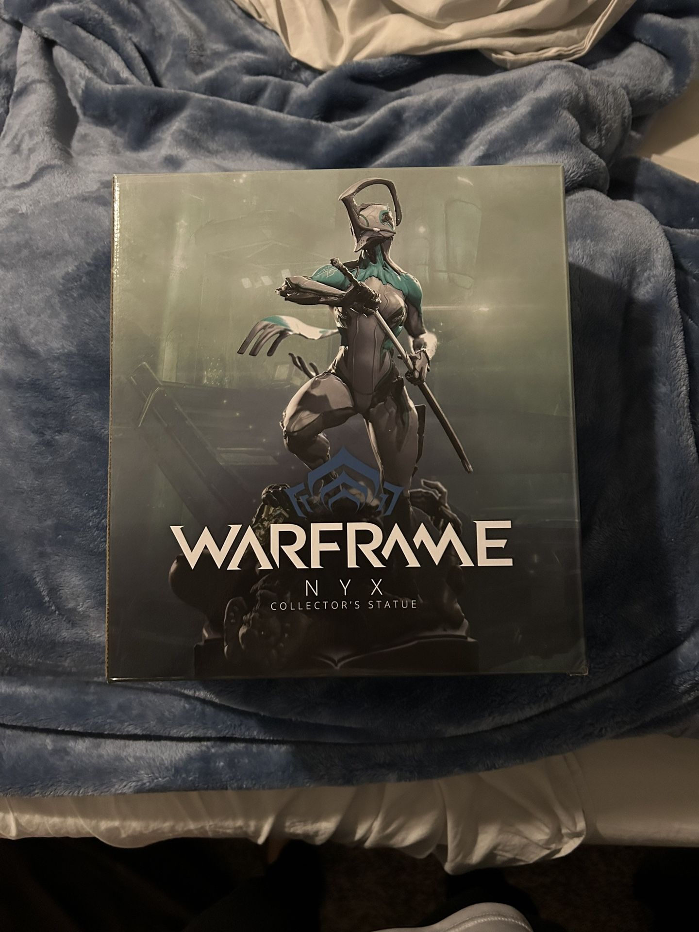 Warframe Nyx Statue