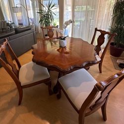 Table Set , Table And 4 Chairs 