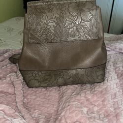 Darcy Marks  London Back Pack