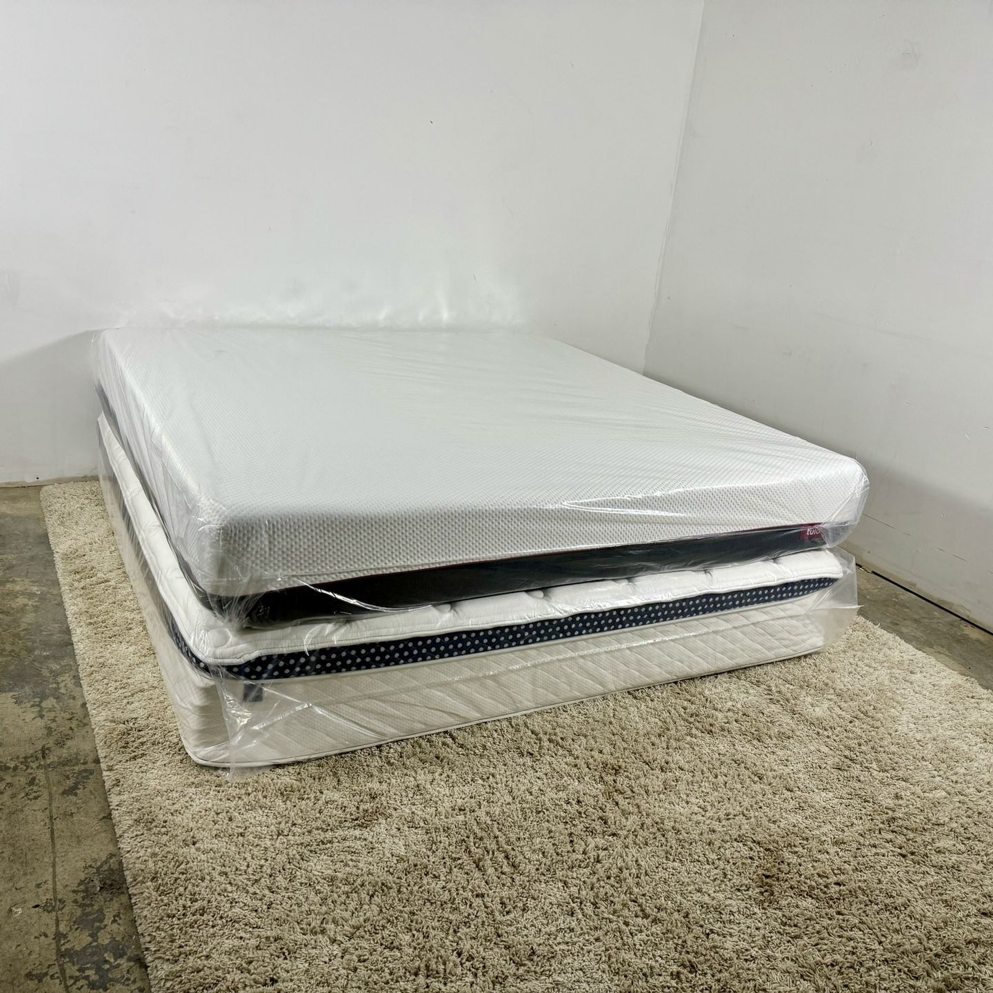 King Memory Foam Mattress (Delivery Is Available)