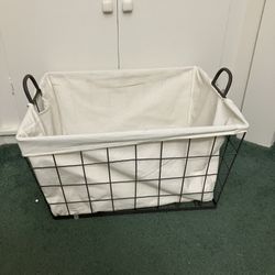 Large Wire Bin