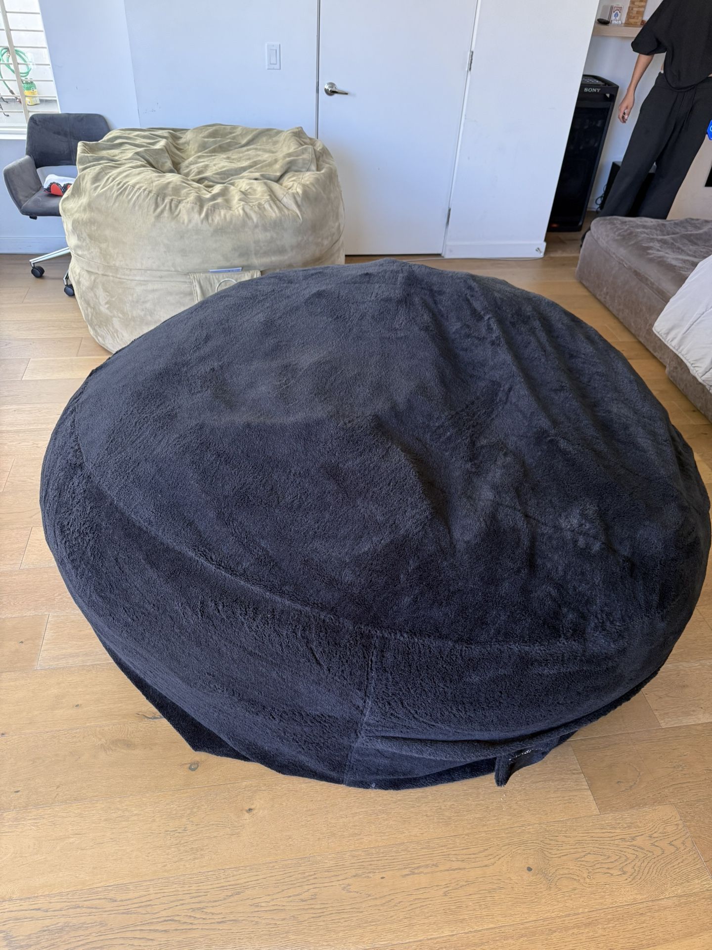 LOVESAC SuperSac (black)