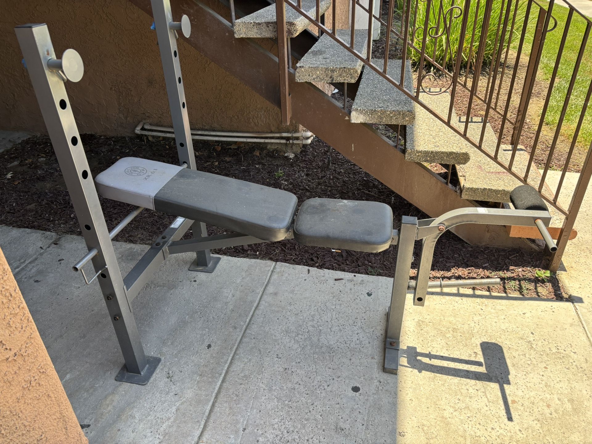 Golds Gym Weight bench
