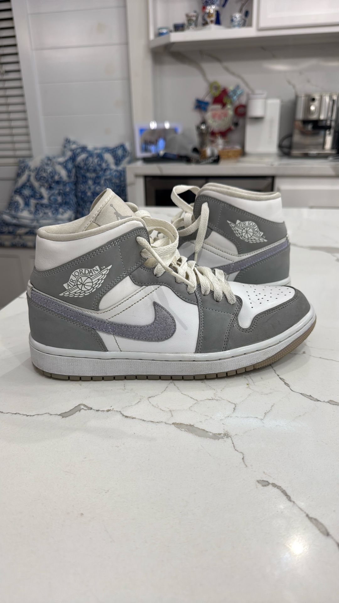 Jordan 1 Mid Wolf Grey Aluminum (Women's)