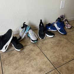 Shoes Nike  7 /5 20 Each 