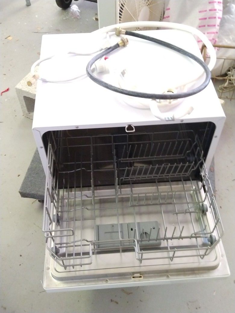 Counter Top Dishwasher Magic Chef