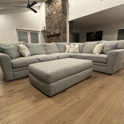 Sectional with Ottoman 