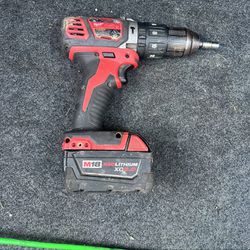 Milwaukee Hammer Drill With Battery