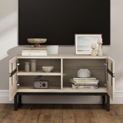 Modern TV Stand for TVs up to 50 inches, TV Entertainment Center Console Table with Storage Cabinet, Wooden Media Console for Living Room, Oak 