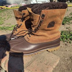 Sorel Kaufman Brown Snow Boots .