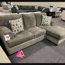 Dorsten Sofa Chaise By Ashley ✅ Brand New ✅ Financing Options ✅