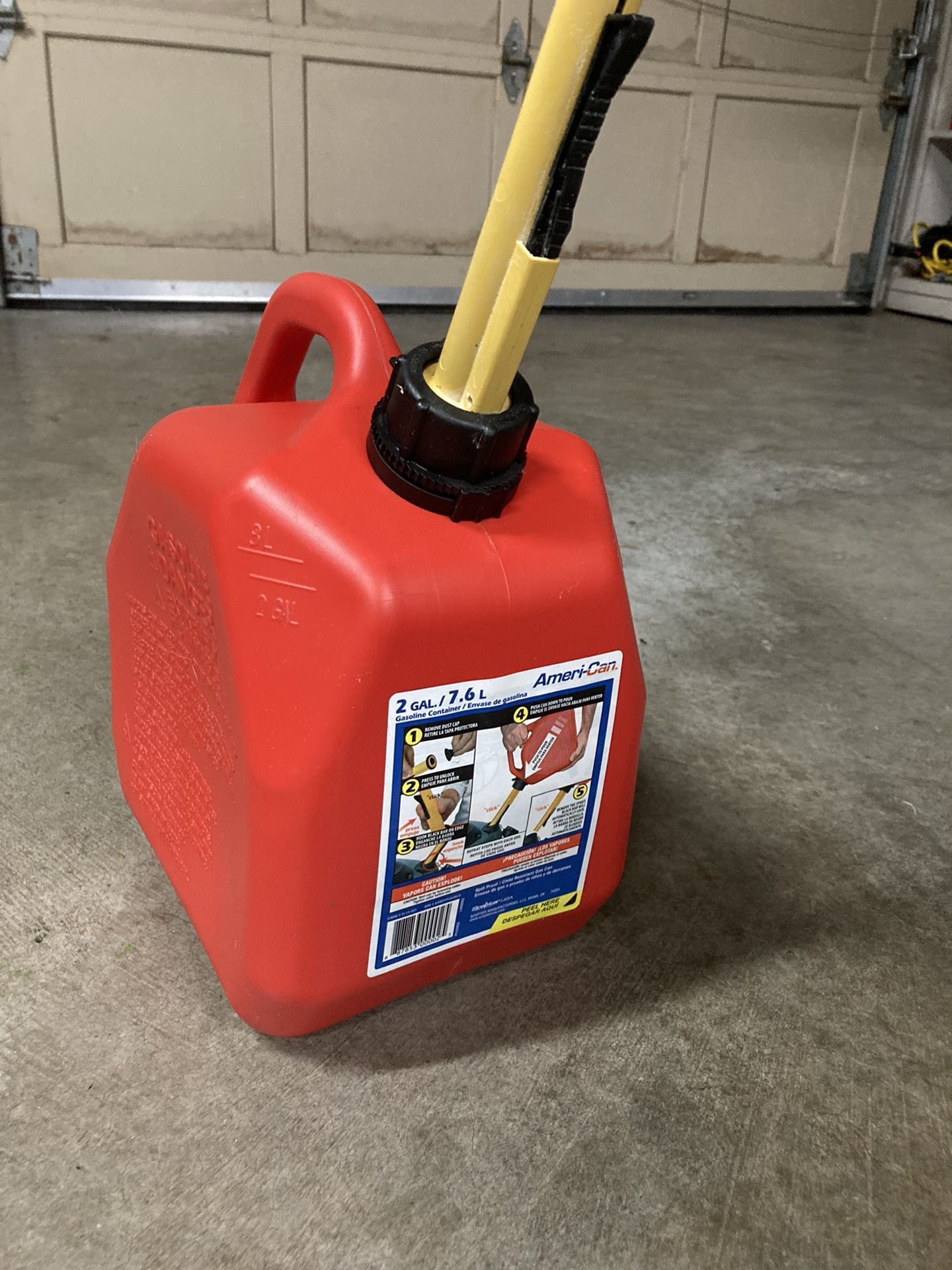 Scepter 2.6 Gallon Gas Can