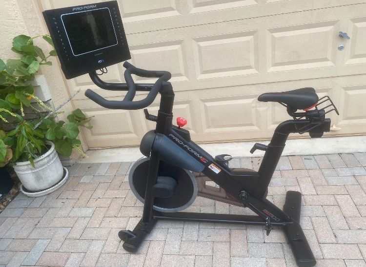 Heavy Exercise Bike (Screen Just Stopped Working)