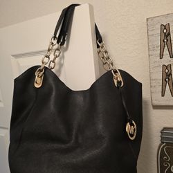 Michael Kors Designer Handbag Purse With Gold Hardware