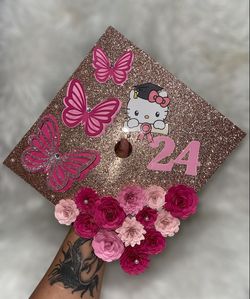 Hello Kitty Graduation Cap Topper