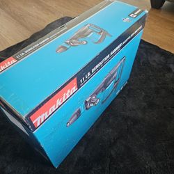 Makita 11lb Demolition Hammer