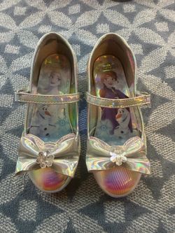 Disney Frozen Girls  Dress Shoes
