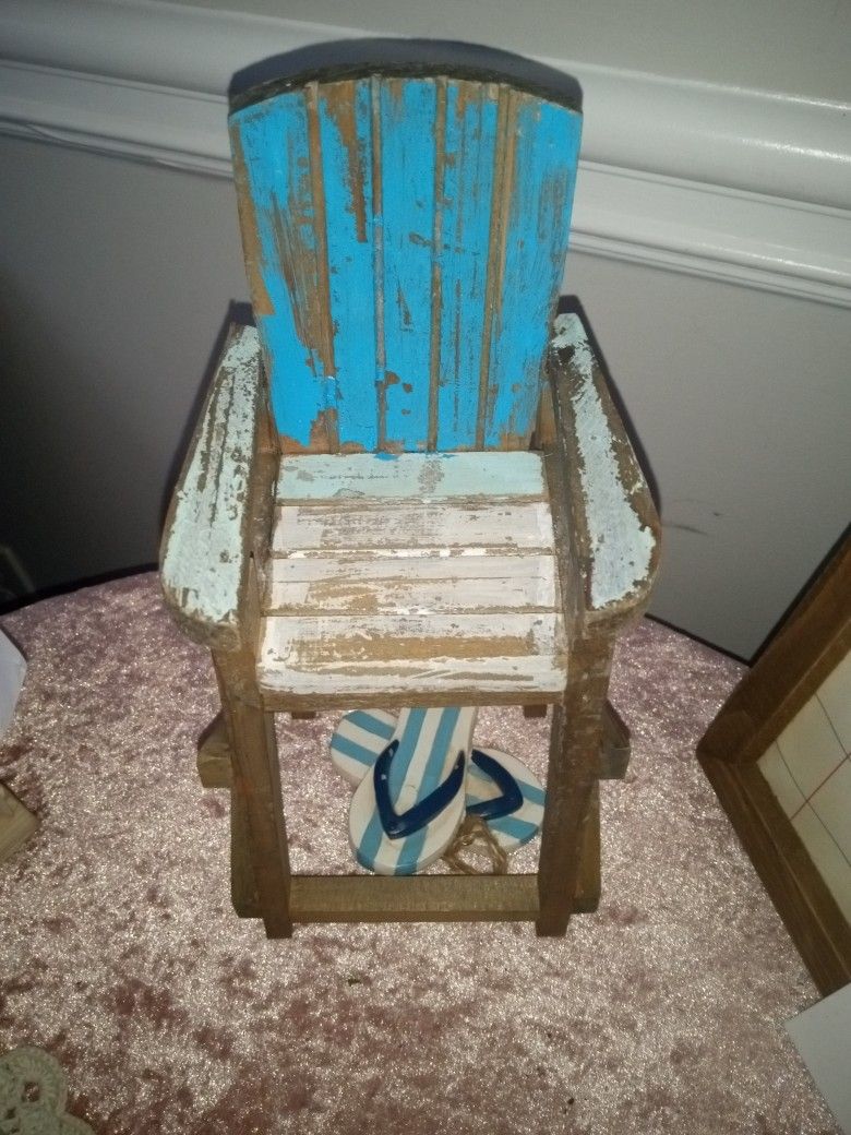 Mini Wooden Beach Chair And Sandals