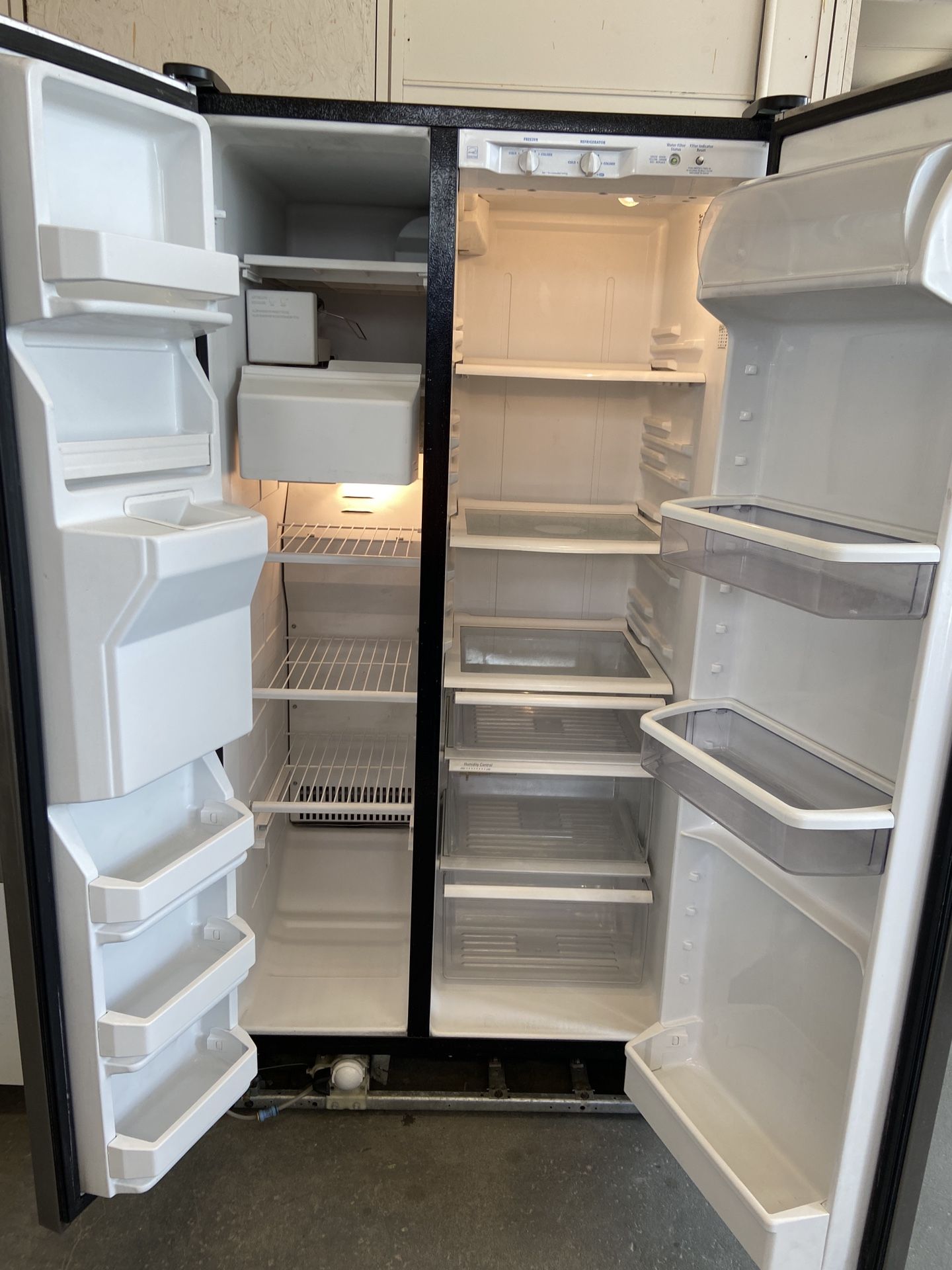 SIDE BY SIDE REFRIGERATOR