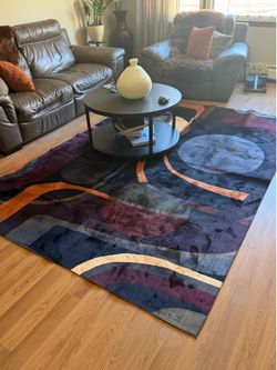 Rug    For living room /. Bedroom.   7 x 9  ft
