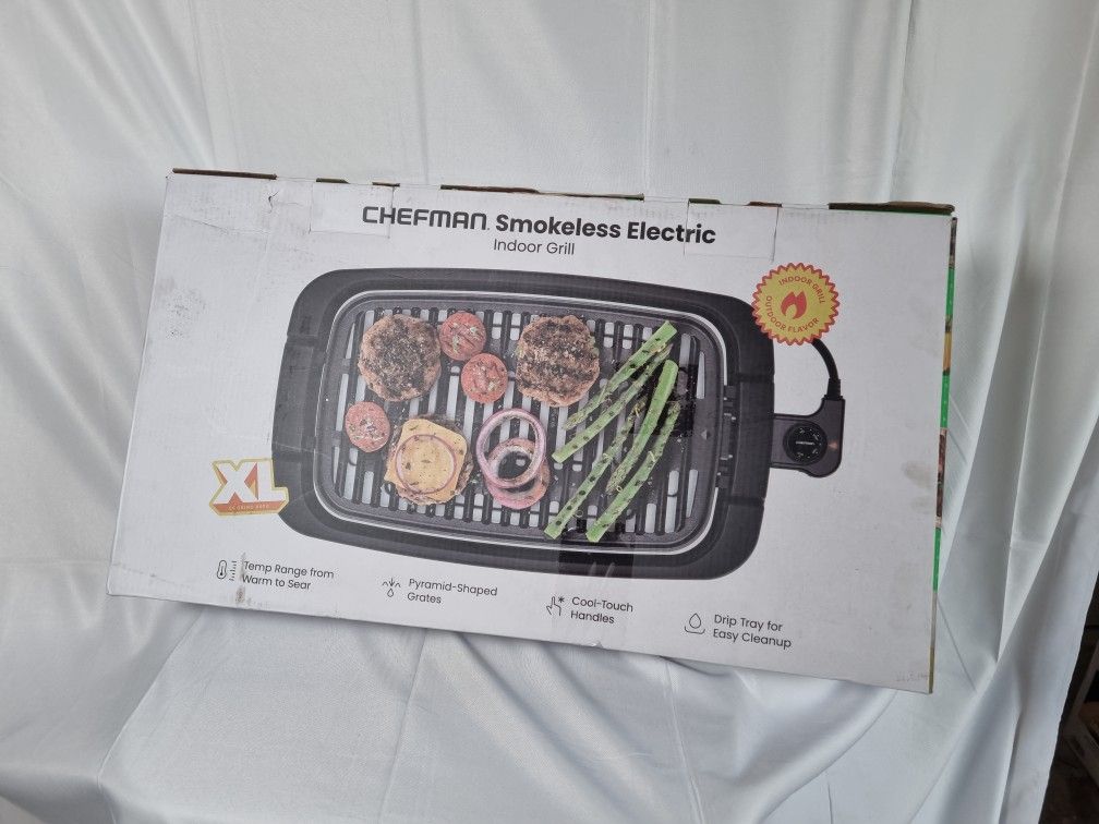 Chefman Smokeless Indoor Grill in XL size. Used
