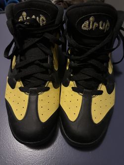 Nike black and yellow